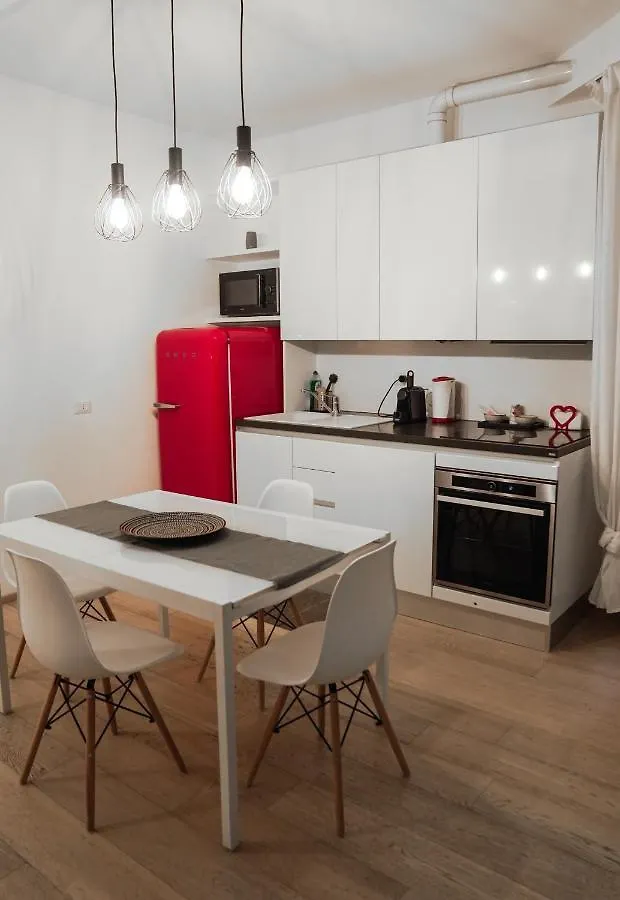 Bubi House Porta Romana Mediolan 0*,